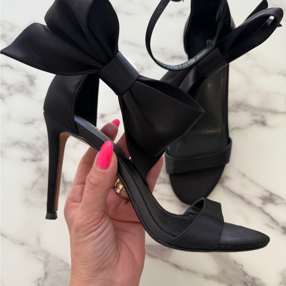 Express Black Heeled Sandals with Bow Accent - Picture 3 of 4